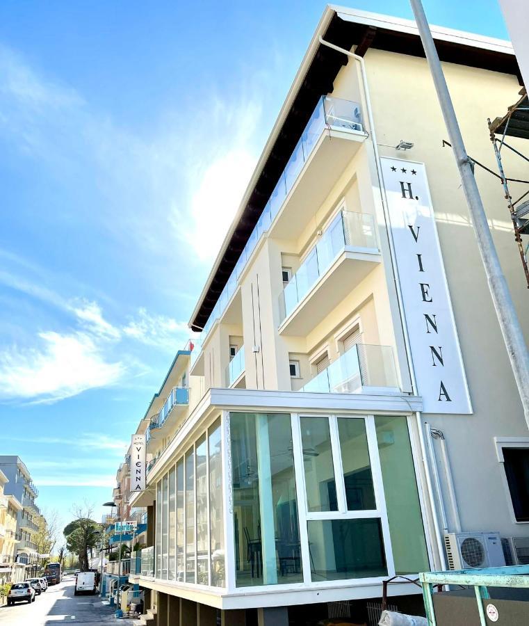Hotel Vienna Rivazzurra ريميني المظهر الخارجي الصورة