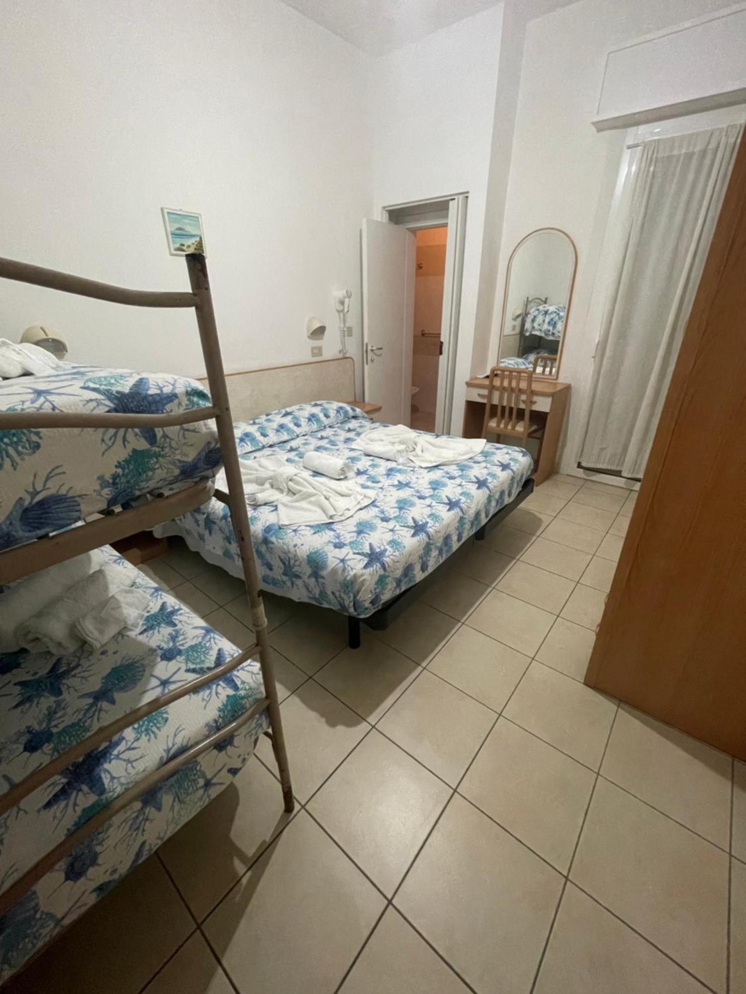 Hotel Vienna Rivazzurra ريميني المظهر الخارجي الصورة