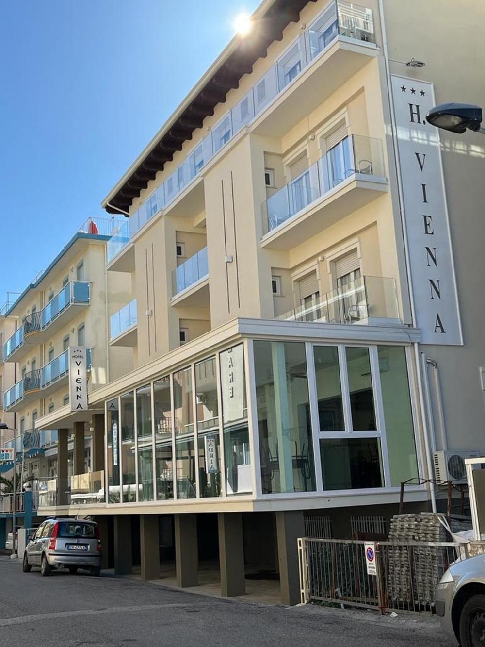 Hotel Vienna Rivazzurra ريميني المظهر الخارجي الصورة